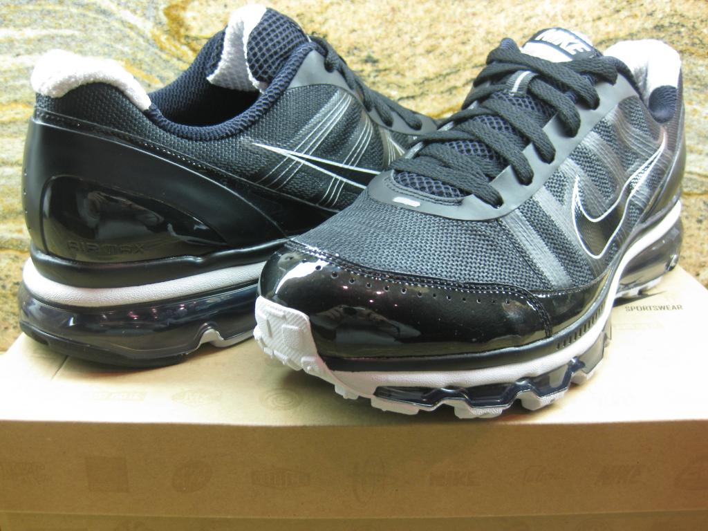 SoleFly2010125