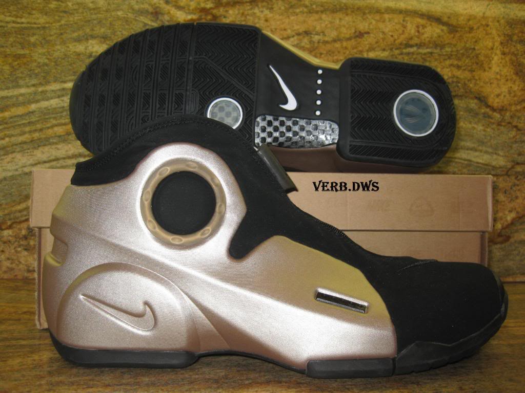 SoleFly2010128
