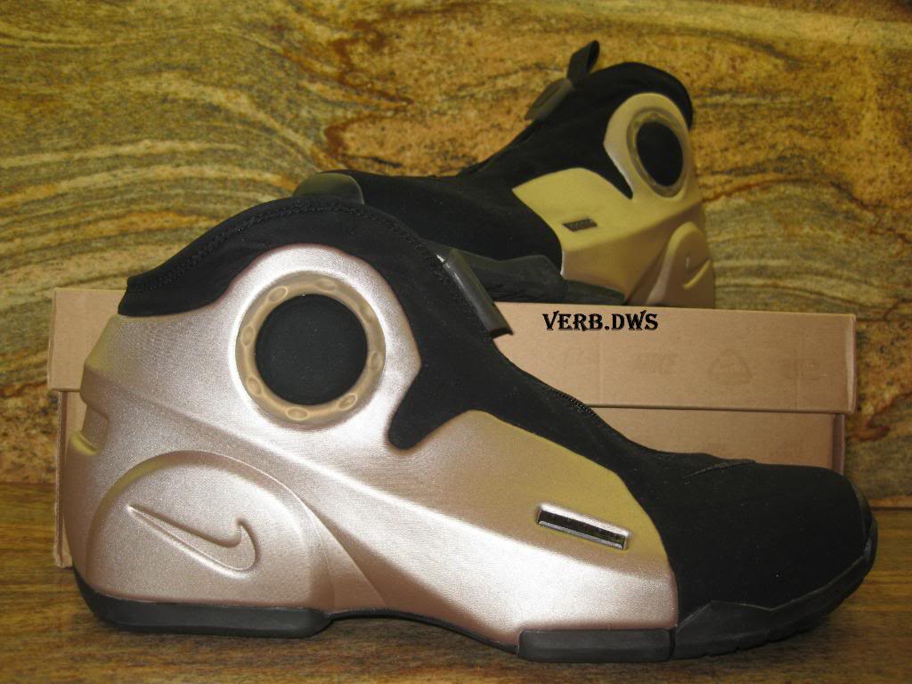 SoleFly2010129