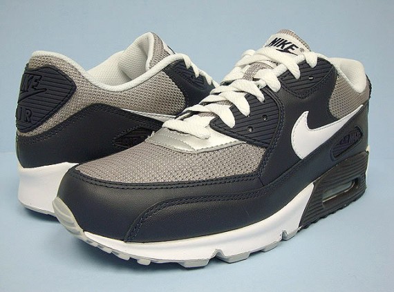 Nike Air Max 90 – Obsidian – White – Metallic Silver