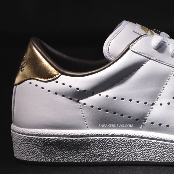 air-zoom-tennis-classic-hf-white-gold-03