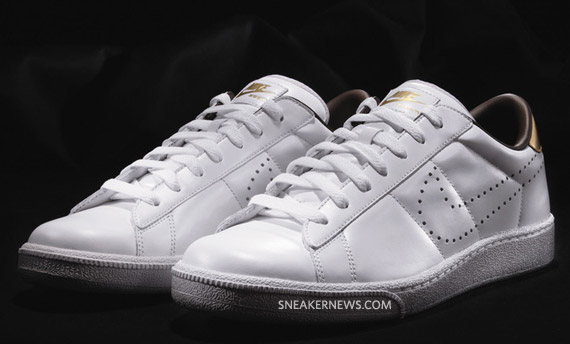 air-zoom-tennis-classic-hf-white-gold-04