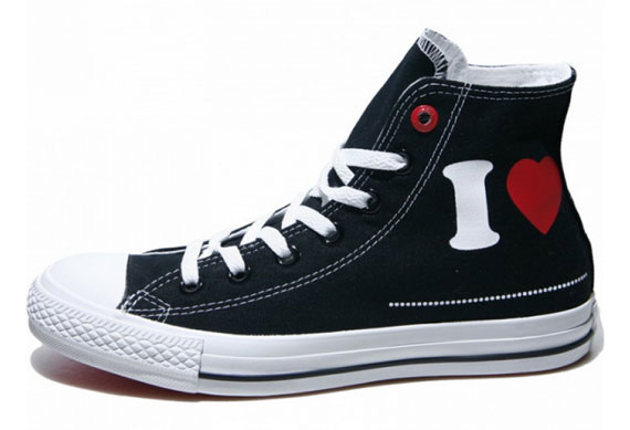 coverse-chuck-taylor-i-heart-1