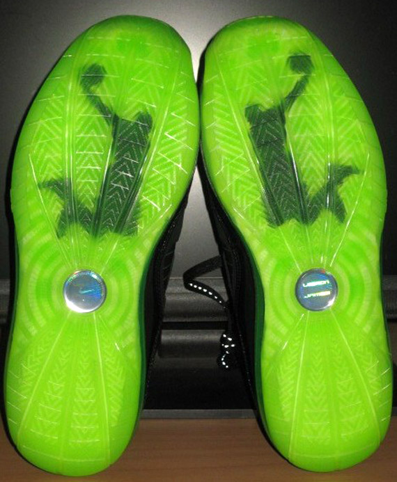 lebron-vii-dunkman-1