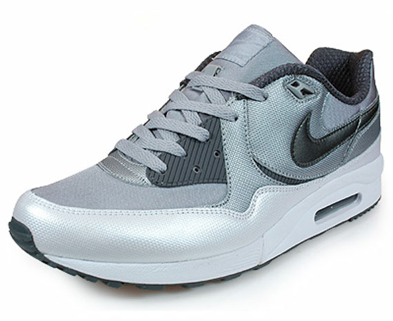 nike-air-max-light-silver-03