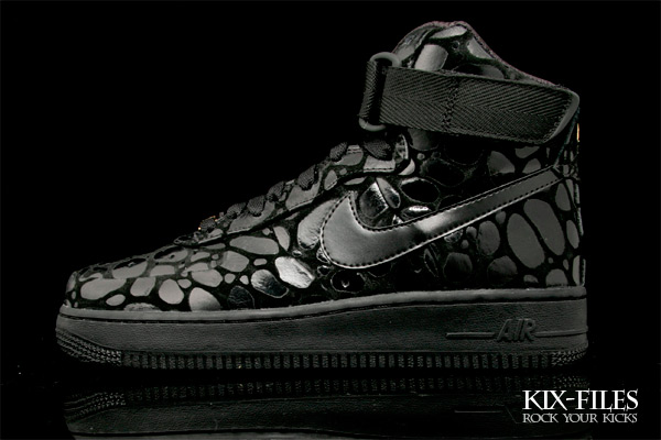 nike-wmns-af1-hi-sprm-blk-glossy-croc-1