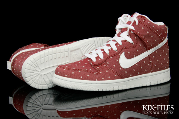 nike-wmns-dunk-hi-valentines-day-2