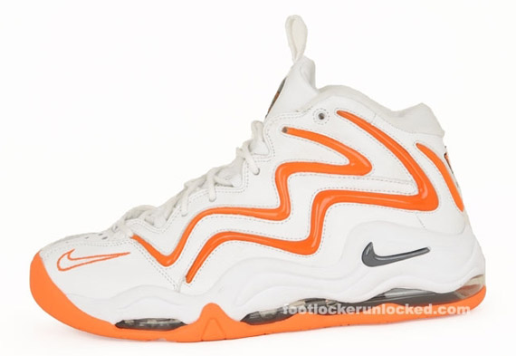 Air_Pippen_whitedark_greytotal_orange