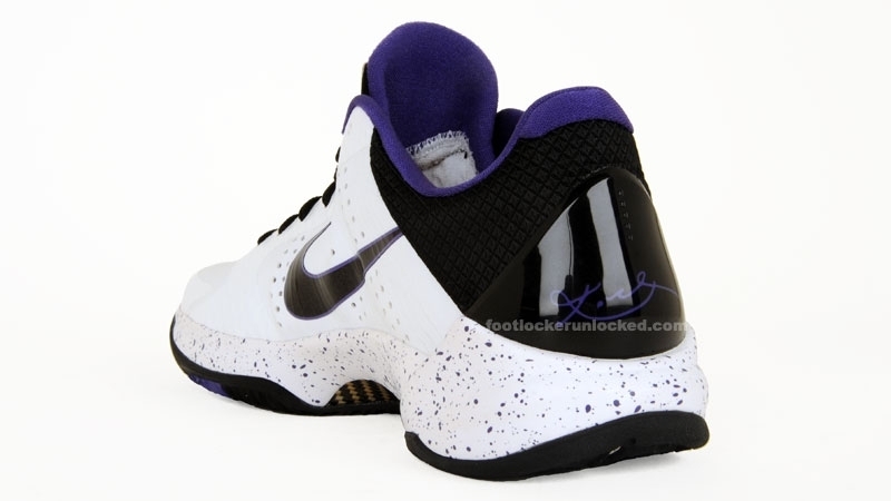 Zoom_Kobe_V_whiteblackvpurple__5_