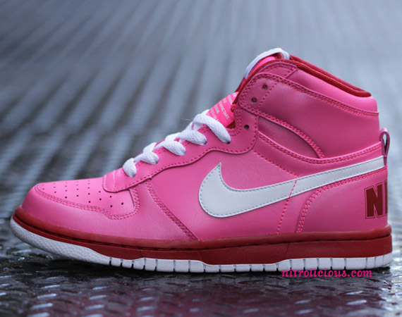 big-nike-high-2010-v-day-05