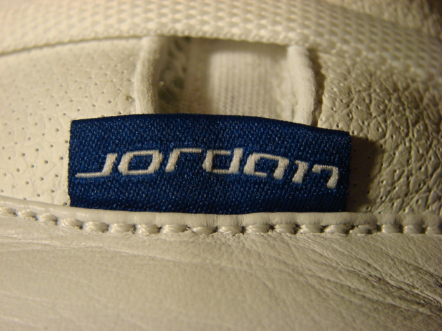 jordan17lowmj8