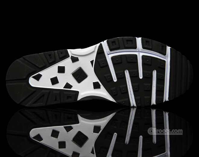 nike-air-classic-bw-gen-ii-03