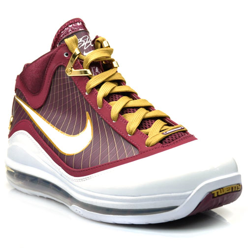 nike-air-max-lebron-james-vii-7-ctk-christ-the-king-02