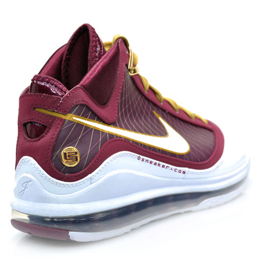 nike-air-max-lebron-james-vii-7-ctk-christ-the-king-06