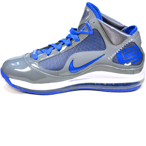 nike-air-max-lebron-james-vii-7-grey-02