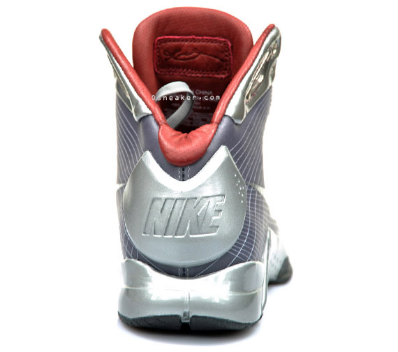 nike-hyperdunk-kobe-bryant-aston-martin-db9-car-04