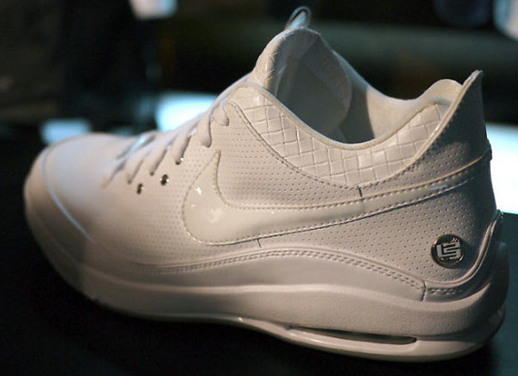 Nike Air Max LeBron VII (7) Low – White – Sample