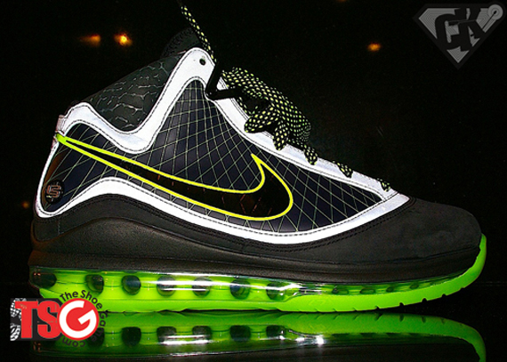 112 Nike Air Max Lebron Vii 7