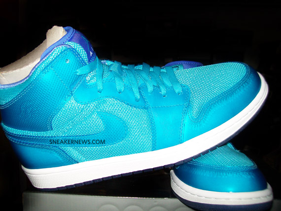 Air Jordan 1 Phat Marine Blue 01