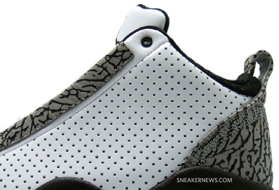 Air Jordan Accolades White Black Elephant 3