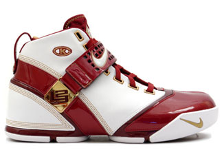 lebron-5-christ-the-king-patent