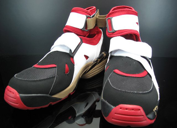 Nike Air Carnivore – White – Varsity Red – Black | New Images