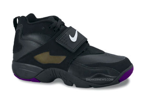 Nike Air Diamond Turf Fall 2010 1