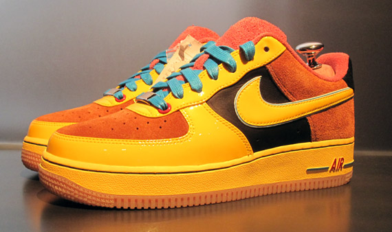 Nike Air Force 1 Bespoke Pikachu 05