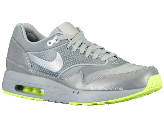 Nike Air Maxim 1 Air Attack Volt 01