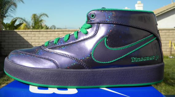 Nike Sb Zoom Omar Salazar Dinosaur Jr 01