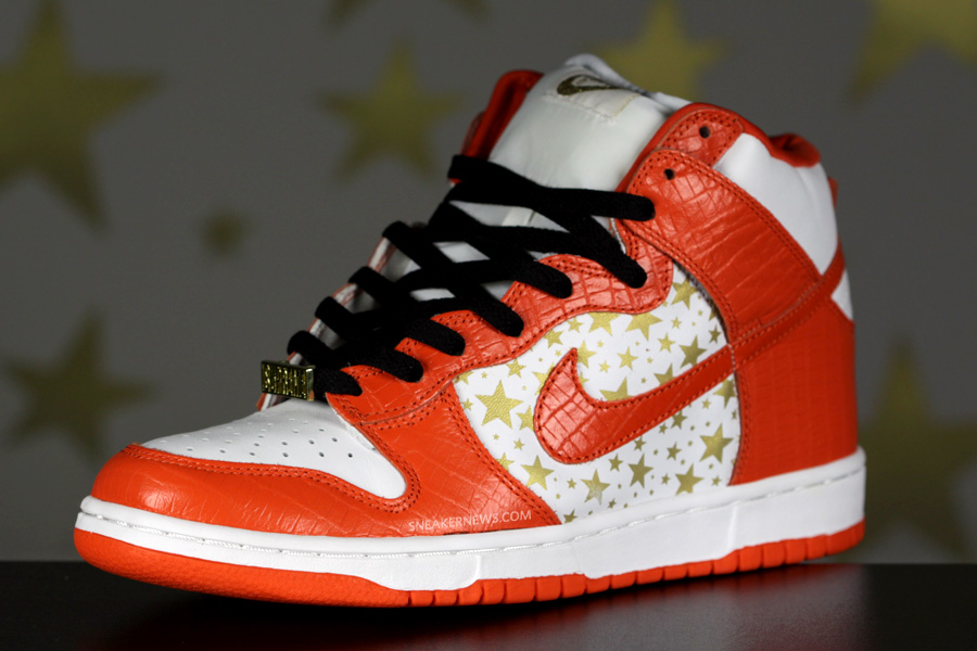 Supreme Dunk Hi Orange 02