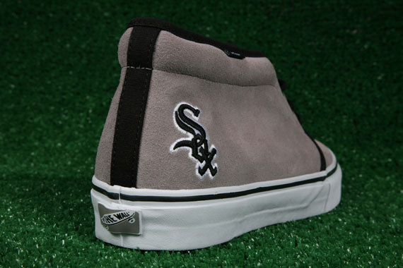 Vans Vault Chicago White Sox Chukka 01