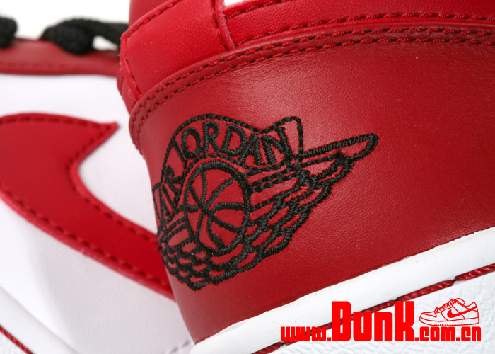 Air Jordan 1 Phat Low Red Black White Gum 08