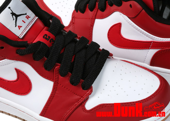 Air Jordan 1 Phat Low Red Black White Gum 09