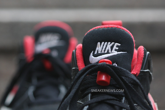 Classics Revisited: Nike Air Swift – Black – White – True Red