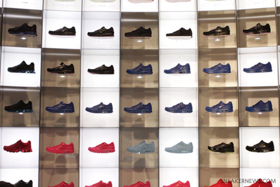 Nike Air Attack Pack Display 11