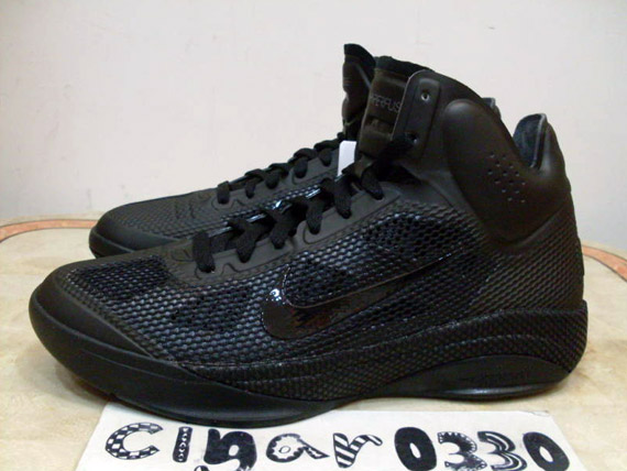 Nike Hyperfuse Black Dark Grey Sample 2