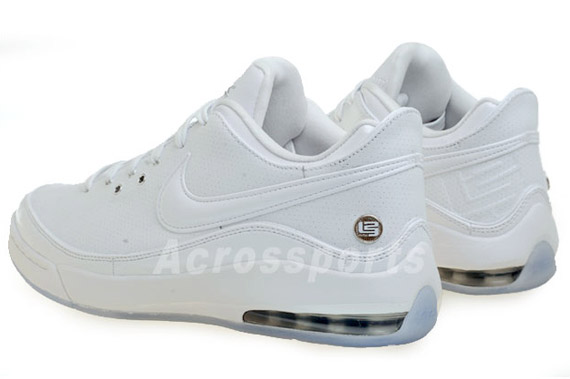 Nike Lebron Vii Low White Metallic Silver 3