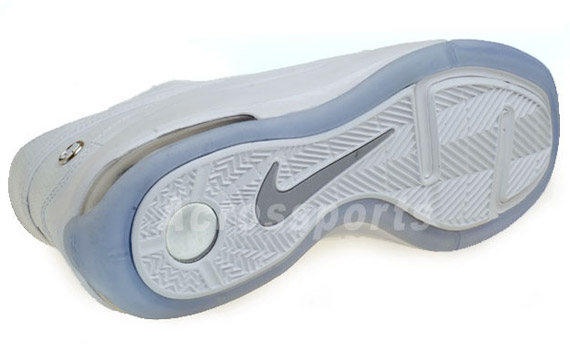 Nike Lebron Vii Low White Metallic Silver 4