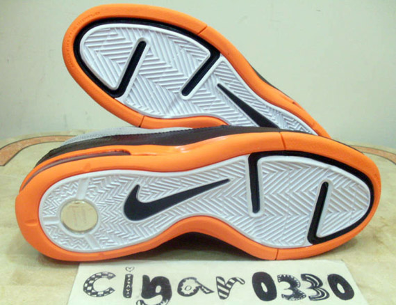 Nike Lebron Vii Low Wolf Grey Total Orange 3