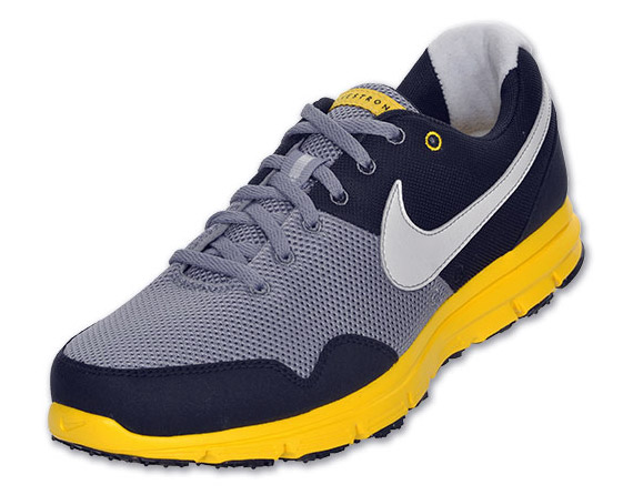 Nike Livestrong Lunar 3