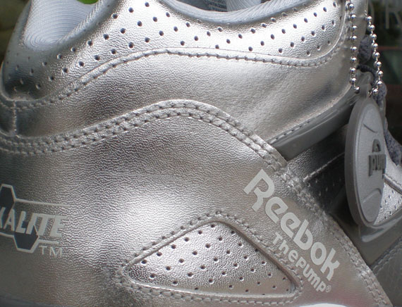 Reebok Pump Omni Lite – Metallic Silver – Grey