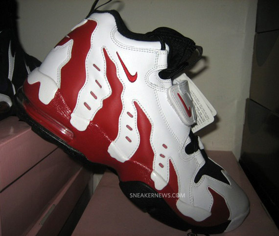 Nike Air DT Max 96 LE - White - Varsity Red - Black | Holiday 2010