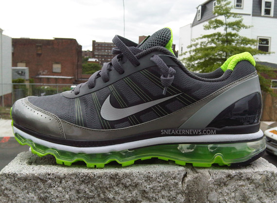 Nike Air Max 2010 Scrapped Sample 1