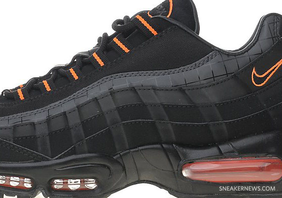 Nike Air Max 95 Black Total Orange Summary