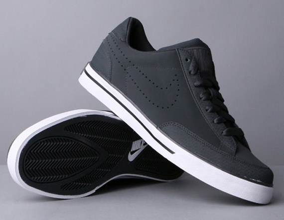 Nike Navaro Low Black 1