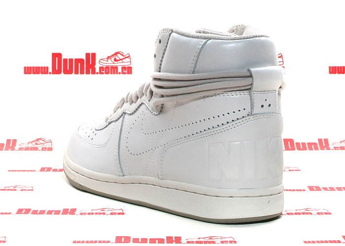 Nike Wmns Terminator High Metallic Summit White 04