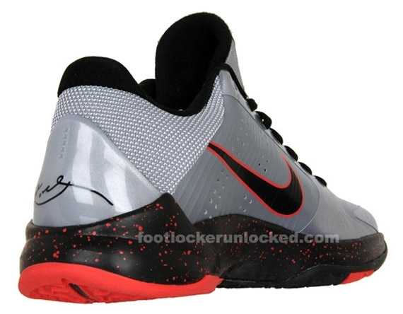 Zoom Kobe V Wolf Greyblackdaring Red  3 