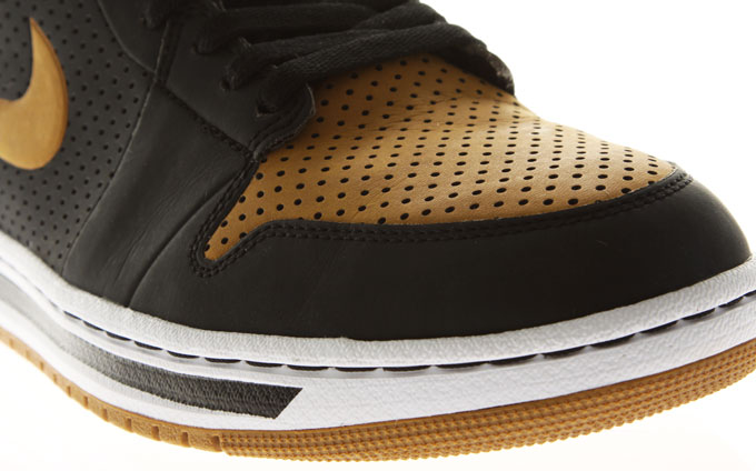 Air Jordan Alpha 1 Chocolate Black 07