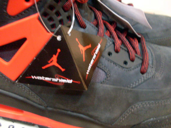 Air Jordan Winterized Spizike Boot Black Challenge Red 10